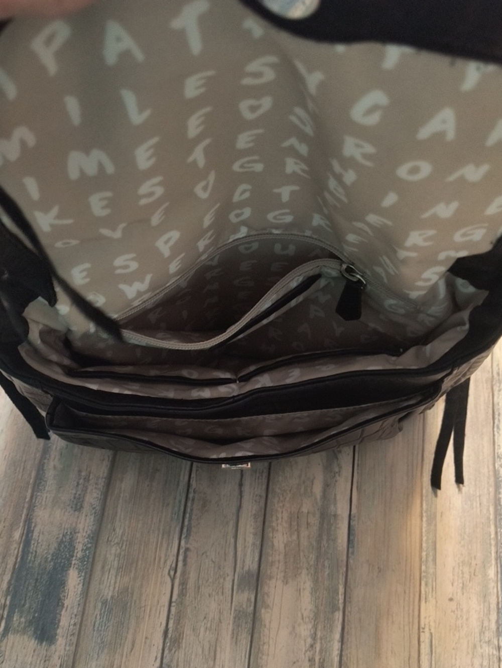 Aimee Kestenberg Leather Shoulder Bag -Fifth Avenue Black Croco - Picture 10 of 11